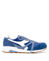 blaue Sportschuhe von Diadora