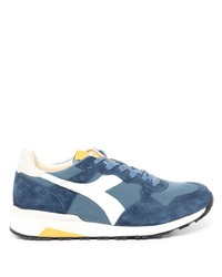 blaue Sportschuhe von Diadora