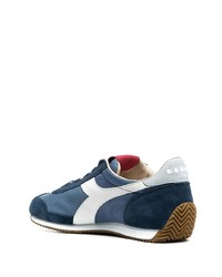 blaue Sportschuhe von Diadora