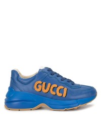 blaue Sportschuhe von Gucci