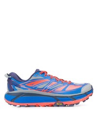 blaue Sportschuhe von Hoka One One