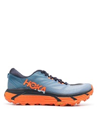 blaue Sportschuhe von Hoka One One