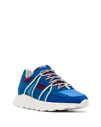 blaue Sportschuhe von Hide&Jack