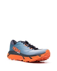 blaue Sportschuhe von Hoka One One