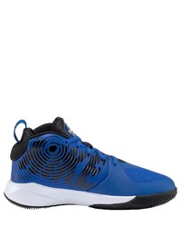 blaue Sportschuhe von Nike