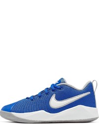 blaue Sportschuhe von Nike