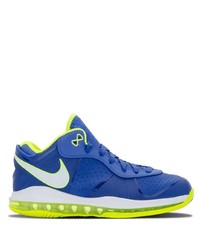 blaue Sportschuhe von Nike