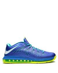 blaue Sportschuhe von Nike