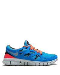 blaue Sportschuhe von Nike