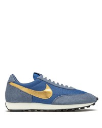 blaue Sportschuhe von Nike