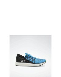 blaue Sportschuhe von Reebok