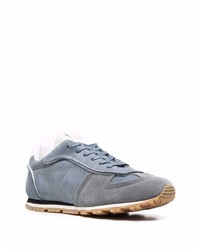 blaue Sportschuhe von Maison Margiela