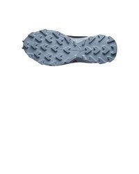 blaue Sportschuhe von Salomon