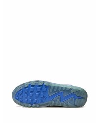 blaue Sportschuhe von Nike