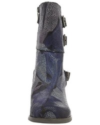 blaue Stiefel von Laura Vita