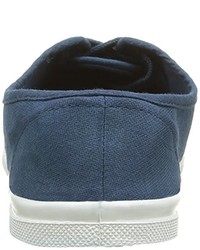 blaue Turnschuhe von Bensimon