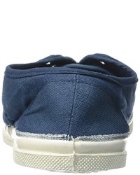 blaue Turnschuhe von Bensimon