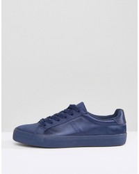 blaue Turnschuhe von Asos