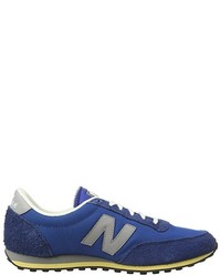 blaue Turnschuhe von New Balance