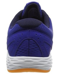 blaue Turnschuhe von New Balance