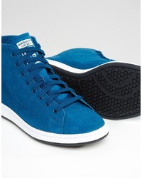 blaue Turnschuhe von adidas