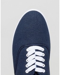 blaue Turnschuhe von Asos