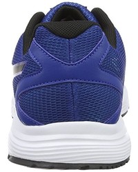 blaue Turnschuhe von Puma