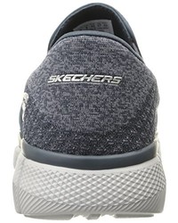 blaue Turnschuhe von Skechers