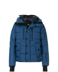 blaue verzierte Daunenjacke