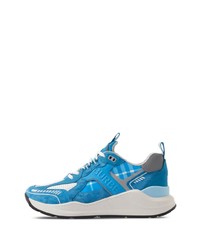 blaue Wildleder niedrige Sneakers mit Schottenmuster von Burberry