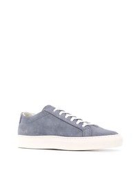 blaue Wildleder niedrige Sneakers von Common Projects