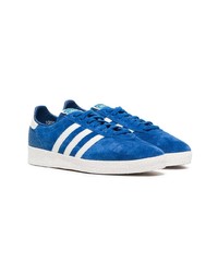 blaue Wildleder niedrige Sneakers von adidas