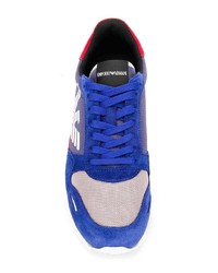 blaue Wildleder niedrige Sneakers von Emporio Armani