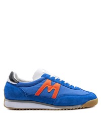 blaue Wildleder niedrige Sneakers von Karhu