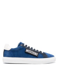 blaue Wildleder niedrige Sneakers von Moschino