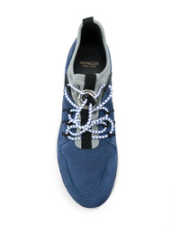 blaue Wildleder niedrige Sneakers von Moncler