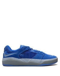 blaue Wildleder niedrige Sneakers von Nike