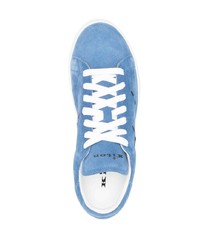 blaue Wildleder niedrige Sneakers von Kiton