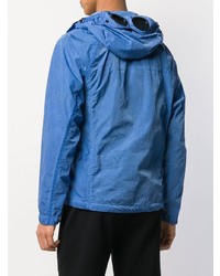 blaue Windjacke von CP Company