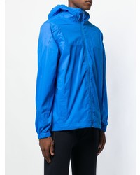 blaue Windjacke von The North Face