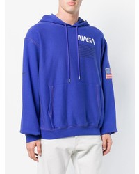 blauer bedruckter Pullover mit einem Kapuze von Heron Preston