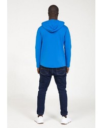 blauer bedruckter Pullover mit einem Kapuze von PLUS EIGHTEEN