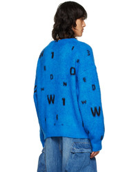 blauer bedruckter Pullover mit einem Rundhalsausschnitt von We11done