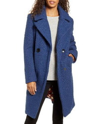 blauer Mantel aus Bouclé