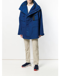 blauer Parka von Balenciaga