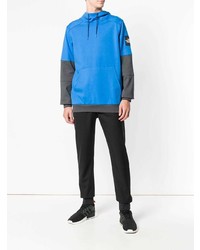 blauer Pullover mit einem Kapuze von The North Face