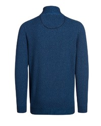 blauer Pullover mit einem Reißverschluss am Kragen von Bernd Berger