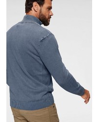 blauer Pullover mit einem Reißverschluss am Kragen von MAN´S WORLD