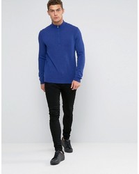 blauer Pullover mit einem Reißverschluss am Kragen von Benetton