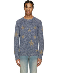 blauer Pullover mit einem Rundhalsausschnitt mit Sternenmuster